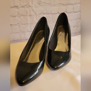 Chic Black Patent Leather Heels